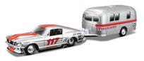 Maisto, model kolekcjonerski Ford Mustang Gt + Camper Trailer 1/64