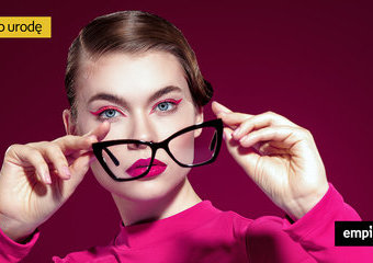 Makijaż do okularów – jak maluje się okularnica?