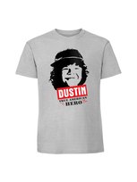 Męska koszulka  z nadrukiem - Dustin True American Hero Pastelowy szary XL TAGFORCE