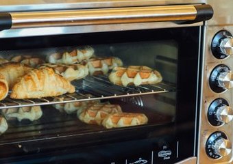 Mini piekarnik – idealne rozwiązanie do małej kuchni