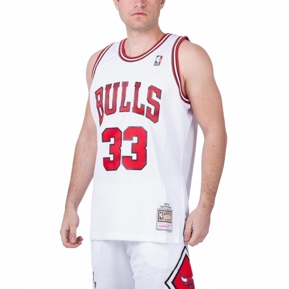 Mitchell & Ness NBA Swingman Chicago Bulls 97-98 Dennis Rodman Men's Jersey  White SMJYAC18079-CBUWHIT97DRD