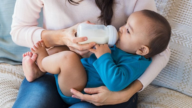 Mleko modyfikowane i specjalistyczne dla dzieci z alergią pokarmową lub nietolerancją laktozy