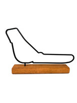 Model toru Monza F1 na drewnianej podstawce Formuła 1