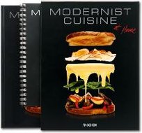 Modernist Cuisine at 英語版 Modernist Cuisine. The Art and Science