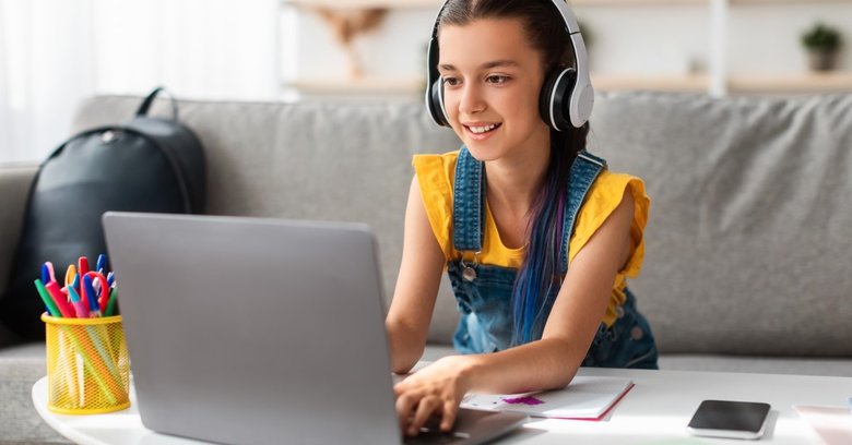 Najlepszy laptop do szkoły – ranking laptopów dla ucznia 2025