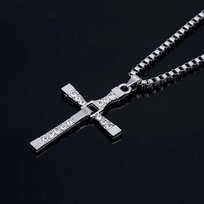Naszyjnik krzyżyk Vin Diesel Toretto krzyż srebrny prezent streetwear Inna marka