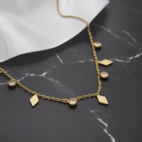 Naszyjnik Raina Złoty Geometryczny Romby i Cyrkonie Stal PVD 316L 45cm  Prezent