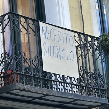 Necesito silencio - Xavibo