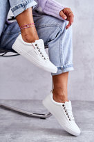 Buty na WF dla dziewczyn