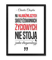 Nowoczesne obrazy na ścianę z cytatami w ramach dekoracja do kuchni przedpokoju Charlie Chaplin czerwony akcent czarna rama 32x42 cm