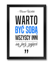 Nowoczesny obrazek na ścianę z sentencją Oscar Wilde niebieski akcent czarna rama 23,5x32 cm