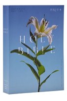 NRSV Catholic Edition Bible,  Easter Lily Paperback (Global Cover Series) Opracowanie zbiorowe