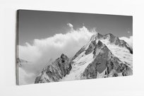 Obraz na płótnie HOMEPRINT, góry za chmurami, czarno-białe, szczyt górski, panorama 120x60 cm