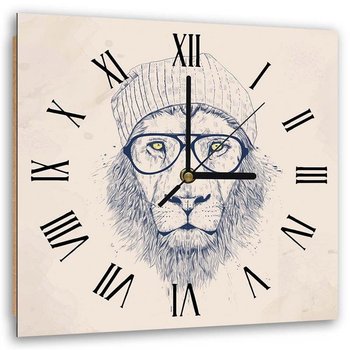 Obraz z zegarem, Lew hipster z czapką i w okularach - Zegar kwadratowy - 80x80 - Feeby