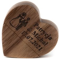 Pendrive ślubny SERCE drewniany 2 GB USB 2.0 + GRAWER prezent na ślub MemoRabbit