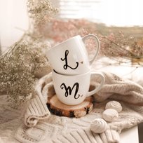 Personalizowane Kubki 300 ml z Inicjałami - Złote Serce, Idealny Prezent