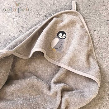 Petú Petú - ręczniczek z chłonnej frotty bawełnianej 70 x 70 cm Penguin - Inna marka