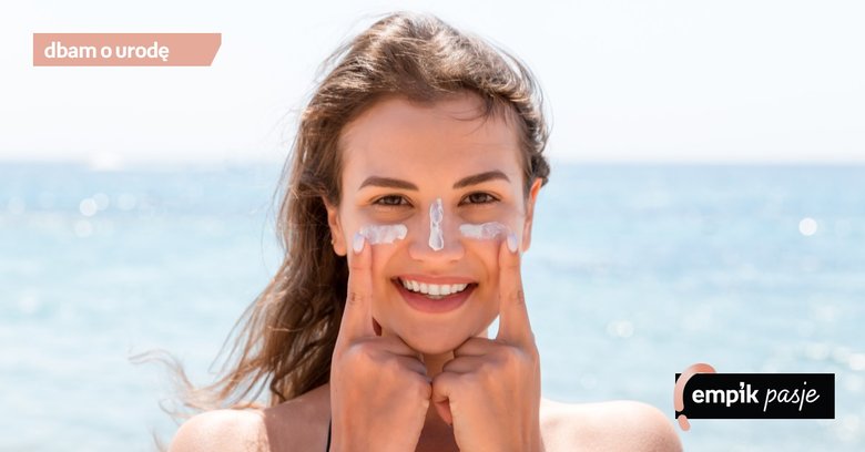 Pięć najmocniejszych kosmetyków z filtrem na lato, które chronią przed plamami