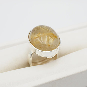 Pierścionek regulowany z owalnym Kwarcem Rutylowym ze złotą nitką w srebrze. - Skorulski Jewellery
