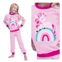 Ubrania i buty dziewczęce