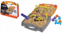 Plac budowy piasek kinetyczny kinetic sand dźwig pojazdy budowlane zabawka w walizce NEO Tools GD042