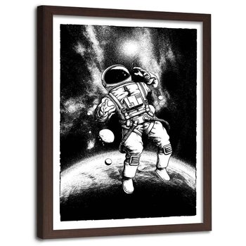 Plakat w ramie brązowej FEEBY Czarno-biały kosmonauta, 70x100 cm - Feeby