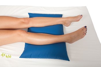 Poduszka pozycjonująca ciało podczas snu KLASSIK 53 x 35 cm - Aston