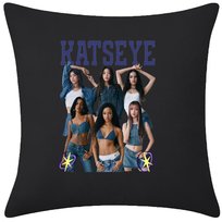 PODUSZKA WELUROWA CZARNA KATSEYE K-POP 40X40