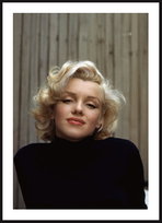 Poster Story, Nowoczesny Plakat, Dekoracja Ścienna, Nowoczesny Obraz, Plakat Skandynawski - Marilyn Monroe w Stodole, wymiary 42 x 60 cm