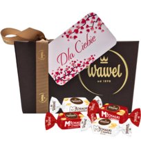 Prezent na Walentynki Kartonik z Bilecikiem i Michałkami Wawel 600g