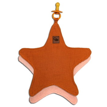 Przytulanka Dou Dou Z Zawieszką Na Smoczek Cozy Muslin Pacifier Clip Star Pumpkin Hi Little One - Hi Little One