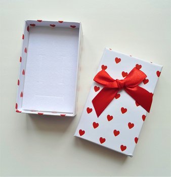 pudełko dekoracyjne serca opakowanie prezent 8x5