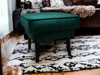 Pufa tapicerowana Podnóżek Skandynawski Fox do salonu butelkowa zieleń