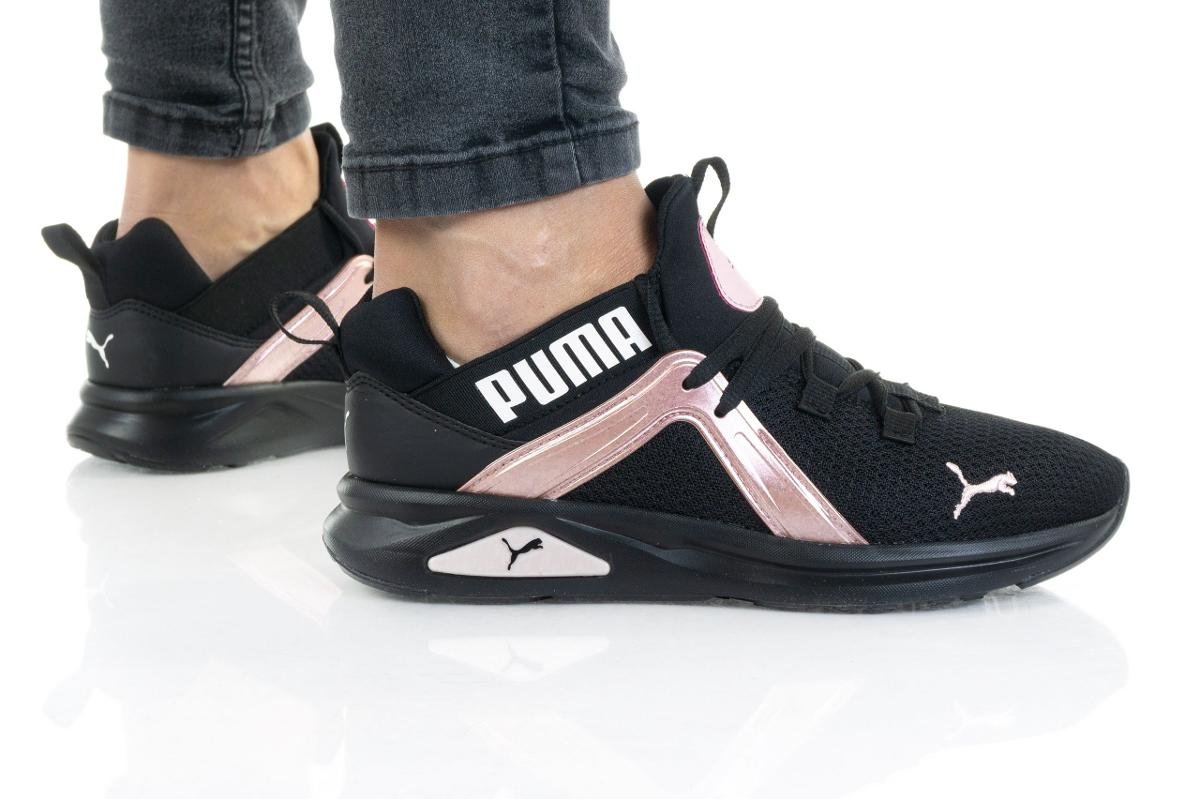 black puma jogging bottoms