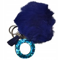 Puszysty breloczek z literą O - hit sezonu