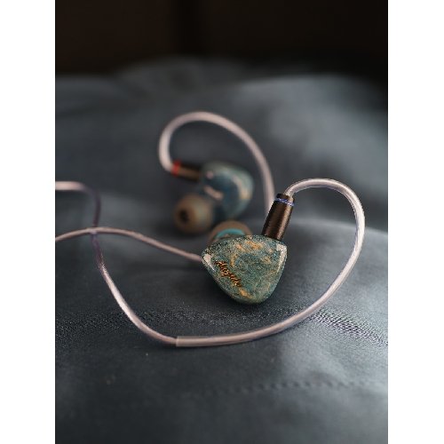 Queen of Audio (QOA) Mojito - blue by KINERA + Furukawa Cable 2.5 mm