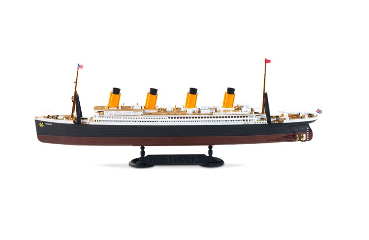 R.M.S Titanic Z Oświetleniem Led Model Academy - Academy | Sklep EMPIK.COM