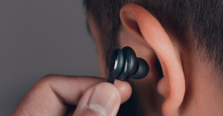 Ranking słuchawek bezprzewodowych: słuchawki douszne i nauszne