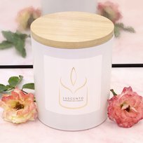 Ręcznie robiona świeca sojowa zapachowa 250g Płatek Róży – Luscento