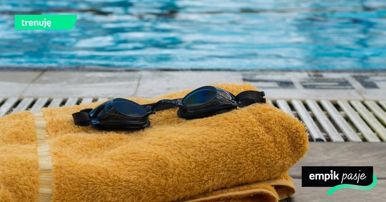 Ręcznik szybkoschnący – czym jest i czy warto brać go na basen?