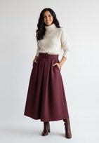 Rozkloszowana spódnica midi z paskiem i kieszeniami elegancka A-line - M1255, bordowy, S FIGL