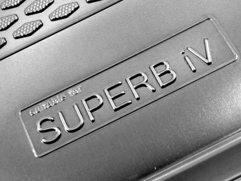 Skoda SuperB IV Sedan / Kombi od 2020r. Mata bagażnika DOMA 290825 - Doma