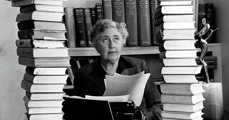 Surferka, która zabija przy zmywaniu - Agatha Christie jakiej nie znacie!