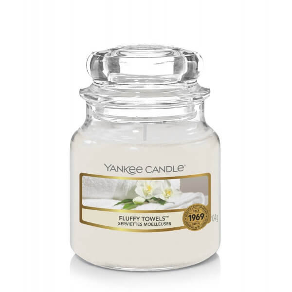 Świeca zapachowa, mały słój YANKEE CANDLE Fluffy Towel, 104 g
