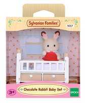 Sylvanian Families, Figurki Kolekcjonerskie, Zestaw Dziecko Królików z Łóżeczkiem Dziecięcym, 5017