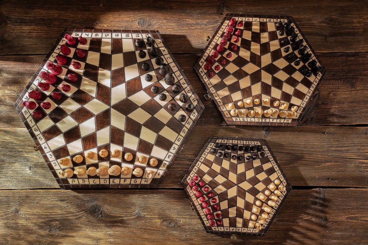 Szachy dla trójki graczy - drewniane, super zabawa (40x35cm), gra planszowa, Sunrise Chess & Games