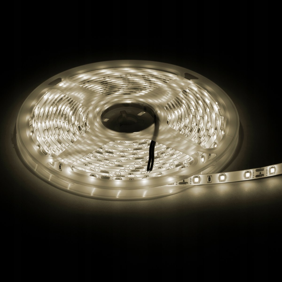 Фото - LED-стрічка BLOW Taśma Led 5M/300 Kolor Biały Ciepły Wodoodporna 