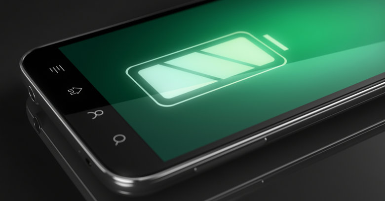 Telefon z dobrą baterią – czas działania popularnych smartfonów