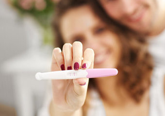Test ciążowy pozytywny? Oto, co powinnaś zrobić dalej 