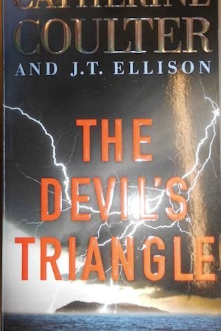 The devil's triangle - Coulter H. David | Książka w Empik